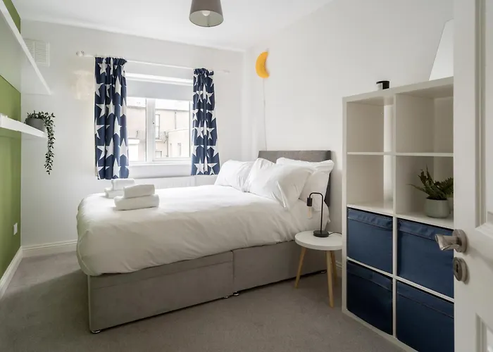 Welcoming 4bd House With Garden In Apartament Dublin