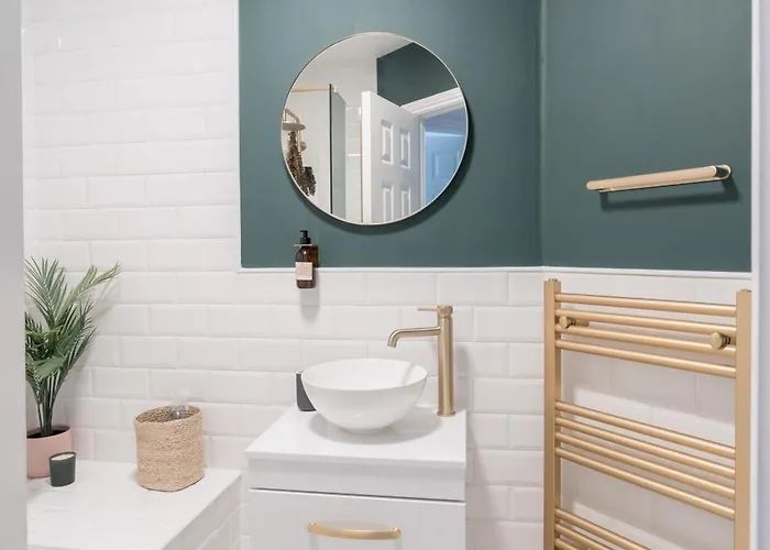 Lejlighed Welcoming 4bd House With Garden In *